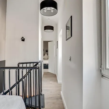 07 Tour Eiffel - Maison Pour 5 Personnes *